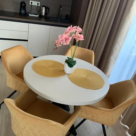 Apartment The Modern Nest With Free Underground Parking