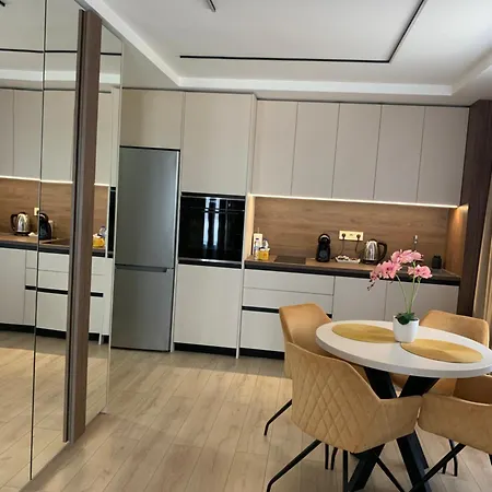 Apartamento The Modern Nest With Free Underground Parking Plovdiv